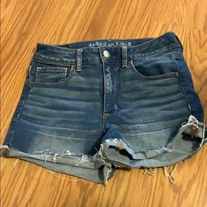 High wasted American Eagle jean shorts size 6